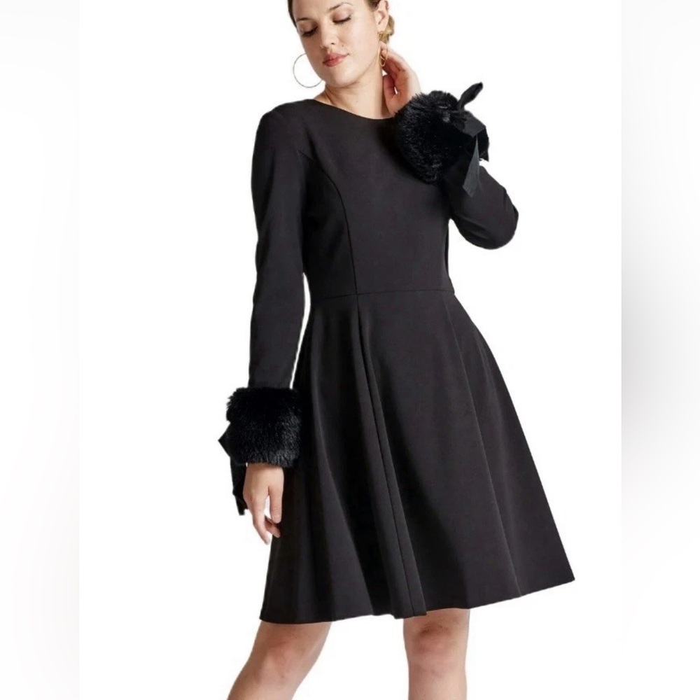 Simona Maghen Caroline Black Crepe Fit & Flare Dress w/ Fur Cuffs Size 4 NWT